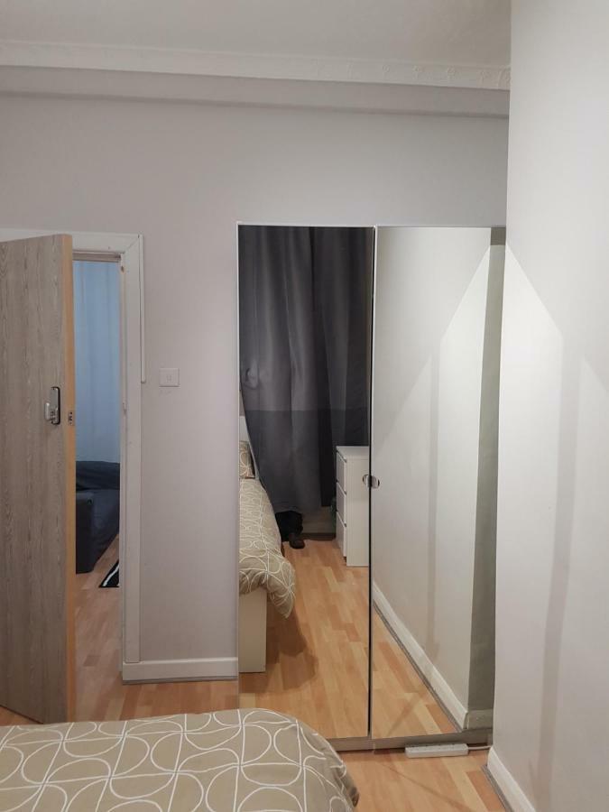 Hotel Court Road House Cardiff Esterno foto