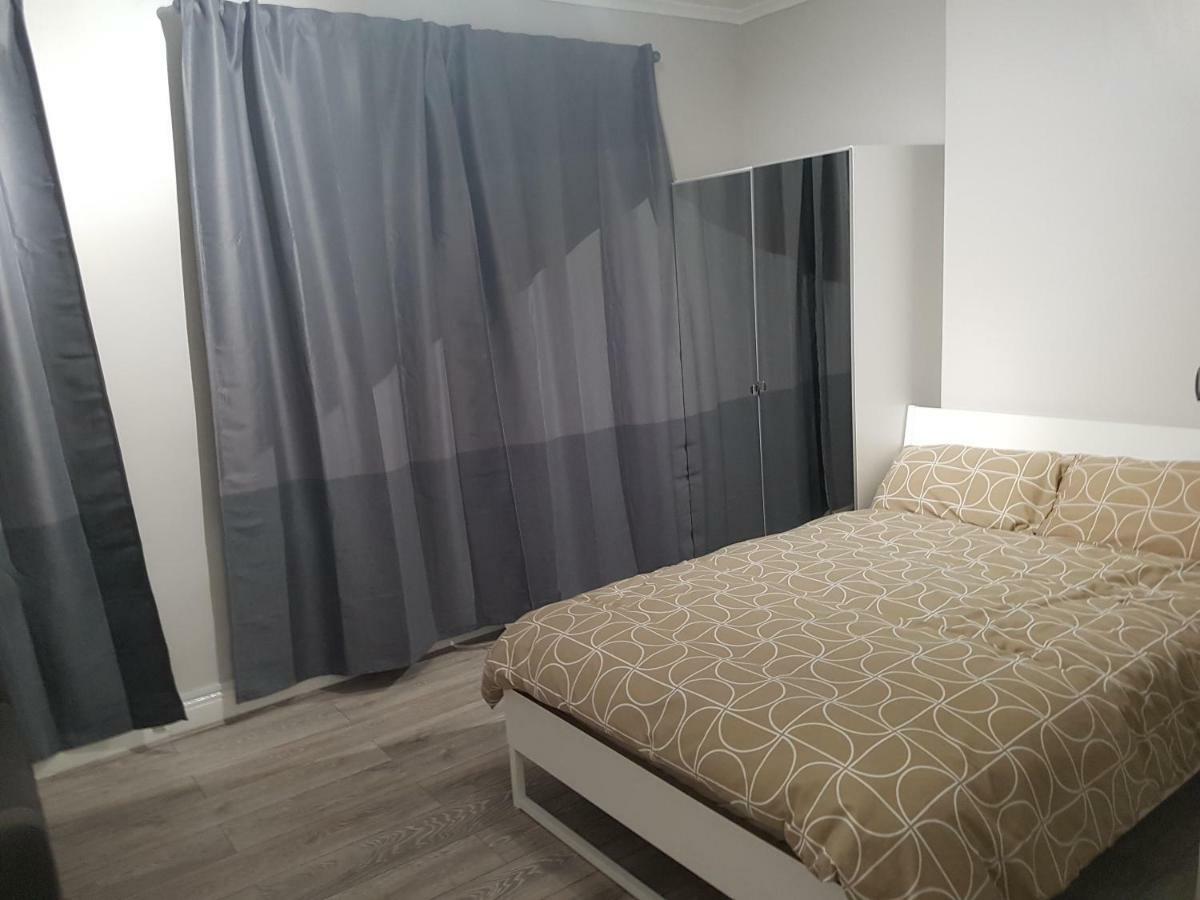 Hotel Court Road House Cardiff Esterno foto